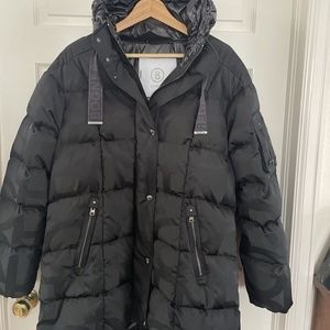 BOGNER Fanja Down Jacket - Small Size 6 - 2023 - $1200 - Limited edition - NEW